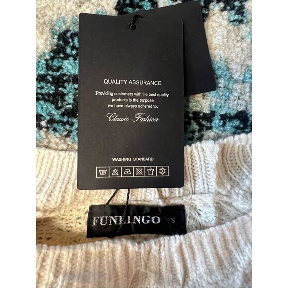 Funlingo Women's Long Sleeve Crewneck Crochet Sweater - Picture 6 of 6